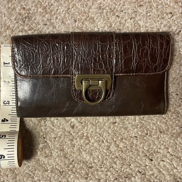 Women’s Brown Textured Wallet - Picture 3 of 5